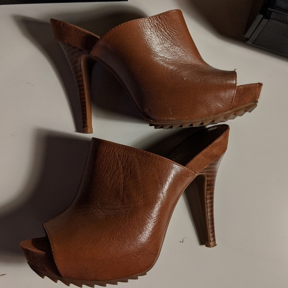 Nine West Razonia Leather Peep Toe Mule Pumps - Picture 3 of 7